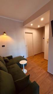 Caldo bilocale con metro sotto casa - 8