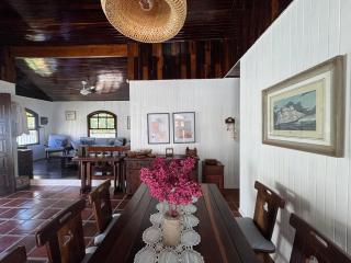 Casa a 80m da Praia Enseada c Piscina e Área Gourmet - 4