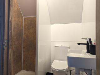 Inner-City Bedsits Flat 6 to 9 - 2