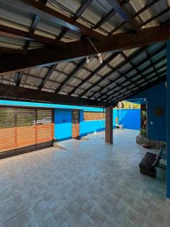Casa espaçosa com piscina, jacuzzi, espaço gourmet com churrasqueira - 4
