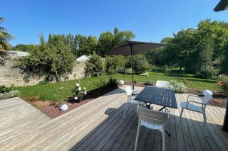 Le Clos des Marmuzots parking & garden - 8