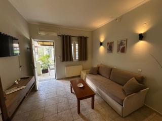 Alkionis Garden View Apartments - 8