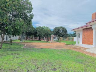 Poinsettia White House - Exclusive Private Villa with Pool - 2