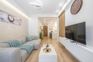 Luxurious, Equipped, Metro-Facing Flat in Athens - 0
