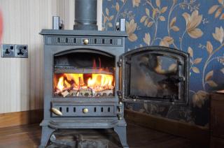 Lakeside Cottages - 1