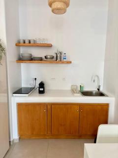 Elenitas flat, Steps to the Windmills & Fabrika - 6