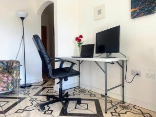 5 mins walk from Kingstown! - McKies Hill Suite #1 - Your Home Away from Home - 9