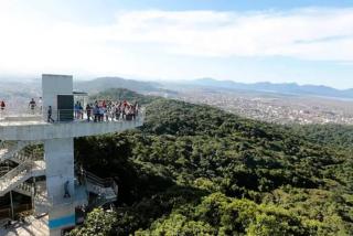 Chalét no bairro Anita Garibaldi com Estacionamento - 4