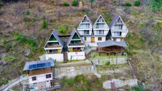 Raj Villas by Jomotel - A Riverside Retreat - 0