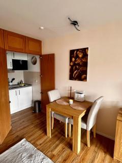 Trafalgar Apartment 133 - 1