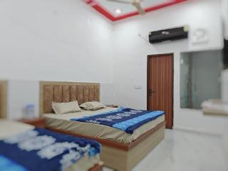 Radharani inn guest house - 4