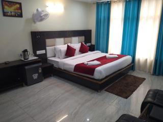 Atithi Devo Bhava hotel mount # Free Parking-cricket stadium 10 km-Mcleodganj 2 km- Bhagsunag 4 - 6