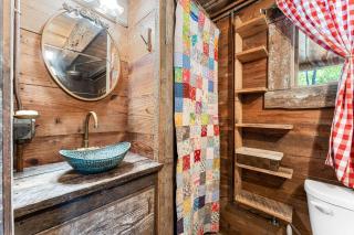 Karolina Rose- Luxury Cabin w/ Hot Tub + 1-UTV - 3