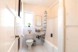 Comfortable 1B 2beds Retreat Near Beverly Hills - 5