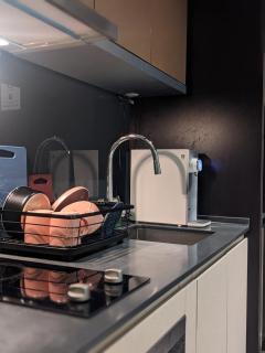 Halo Suites Serviced Apartments - 5