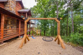 Big Sky Mountain Lodge-Views! Hike to Trails/River - 4