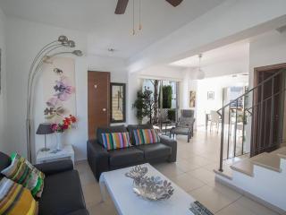 Holiday Home Ferienvilla PV17 mit Sonnenterrasse und Pool by Interhome - 2