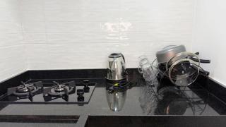 RM Hospedagem, apartamentos Completos - Cabo Frio Ar+Wi-Fi oferecendo conforto e segurança em Cabo Frio. - 5
