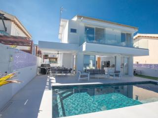 Holiday Home Eleganter Urlaub Artizan Villa AR5 by Interhome - 3