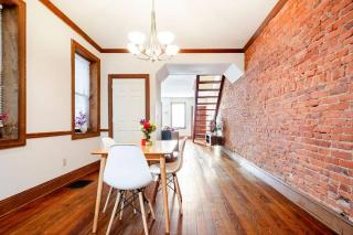 Family Friendly Home in Trolley Square - 8