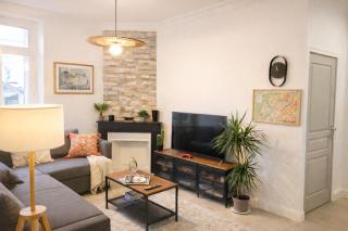 M128 Marquer Joli T3 spacieux et moderne - 0