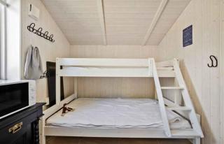 Cosy Holiday Home Near Beach And Play - 6