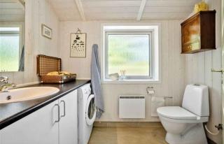 Cosy Holiday Home Near Beach And Play - 1