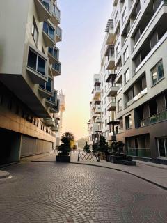 Modern One-Bed at Penta Square, DHA Phase V - 8