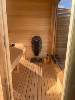 Magnificent Seaside Villa With Stunning Views - 8