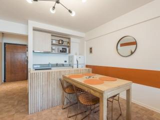 Apartment Paraguay and Larrea IV by For Rent Argentina - 1