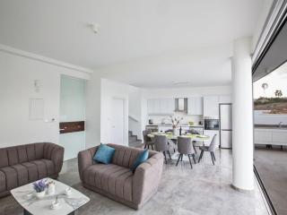 Holiday Home 2-Schlafzimmer-Villa mit Pool- Dachgarten- Meerblick by Interhome - 1