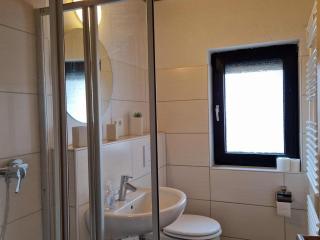 Holiday Home L21 Ferienhaus mit Wintergarten und Holzterrasse by Interhome - 5