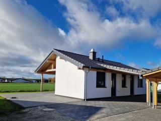 Holiday Home G18 Ferienhaus mit Wiesenblick in Eckwarderhörne by Interhome - 0