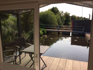 Apartment Hausboot KHT 1 Lacet mit Elektrokamin im Salon- 1 Schlafraum- Küche- Duschbad m by Interhome - 1
