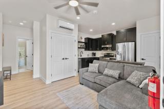 2-Downtown Getaway By Zion, Bryce, & Grand Canyon - 4