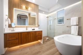 Luxury 1st floor Villa New Baths Beach Access - 8