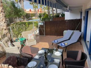 Coral House - La Calma - Playa Flamenca - big terrace & 4 Swimming pools. - 8