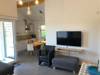 Holiday Home E21 Freistehendes Haus mit Garten und Deichblick by Interhome - 1