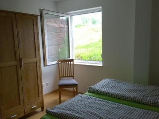 Apartment Wohnung mit Terrasse- Grill und Garten by Interhome - 5