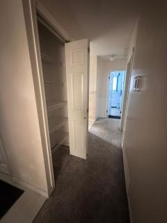 3 Private rooms with built-in closet & desk - 6