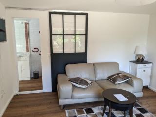 Holiday Home in Süd-Waldhanglage mit tollem Seeblick by Interhome - 1