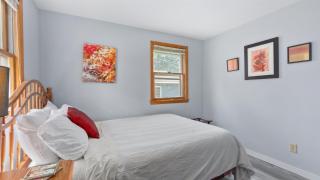 Updated 2 Bedroom by Wedding Venues w Bonfire - 2