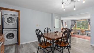 Remodeled 4 Bed Home by Wedding Venues w Bonfire - 5