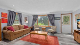 Remodeled 4 Bed Home by Wedding Venues w Bonfire - 3