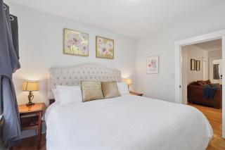 Quiet Como Lake 1 Bedroom w Office - 6