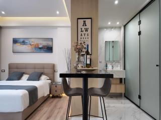 Retreat with Private Balcony and Gym - 4