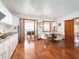 Holiday Home Verträumte Villa mit privatem Pool und Liegewiese by Interhome - 1