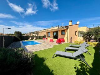 Holiday Home Lichtdurchflutete Ferienvilla mit Pool by Interhome - 8