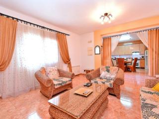 Apartment EDF- ESTRELLA 17 by Interhome - 2