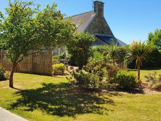 Holiday Home Charmantes Holzhaus in einer grünen Umgebung by Interhome - 3